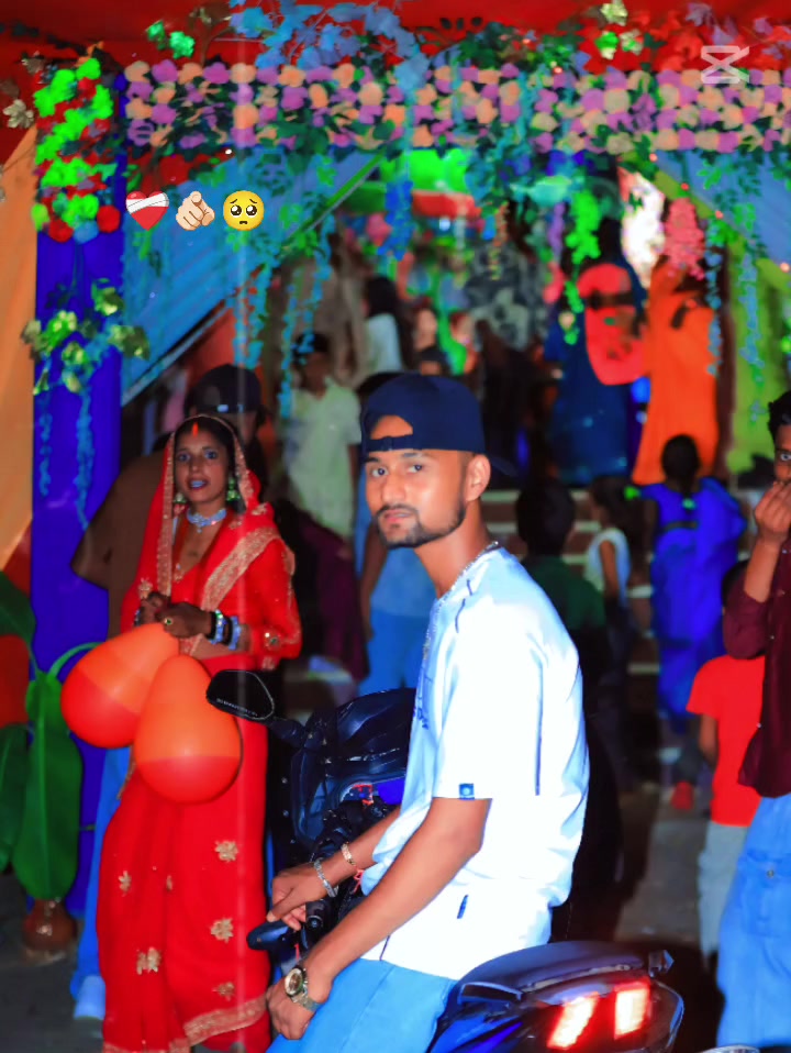 @Mukesh_PrajapaTi🤫🥀💯