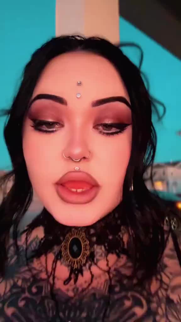 @GoddessGoth