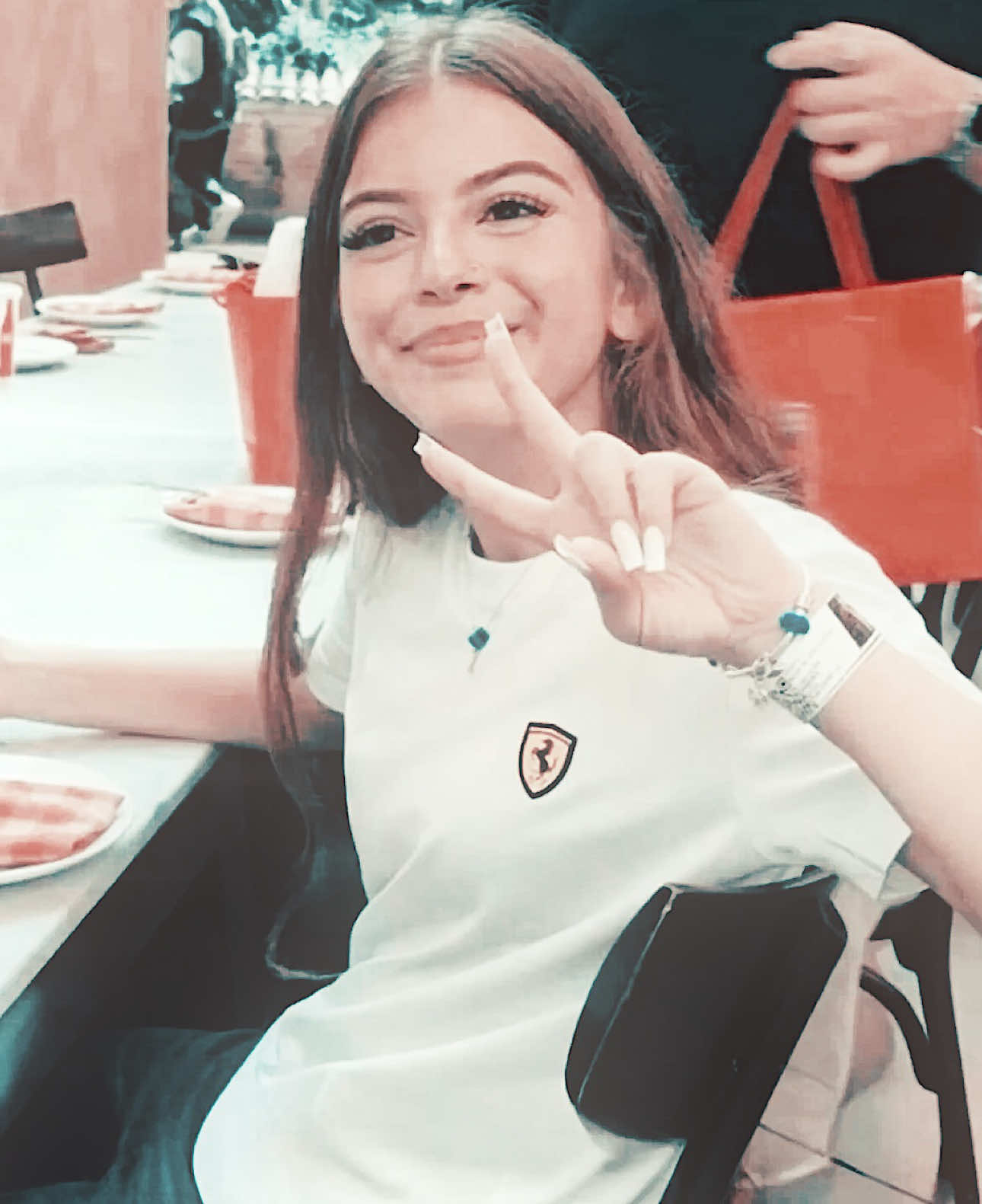 @𝐈𝐕𝐘 ❦