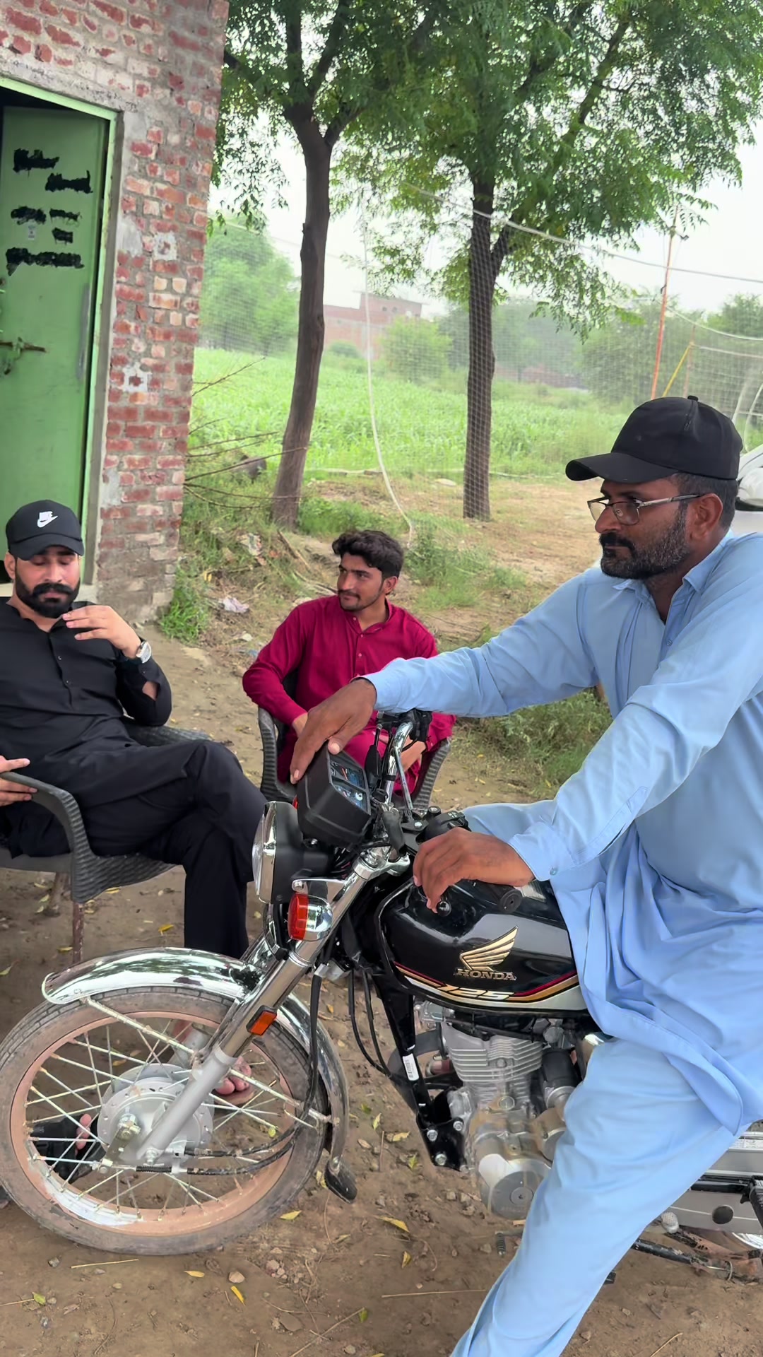 @HUZAiFA JUTT🦅