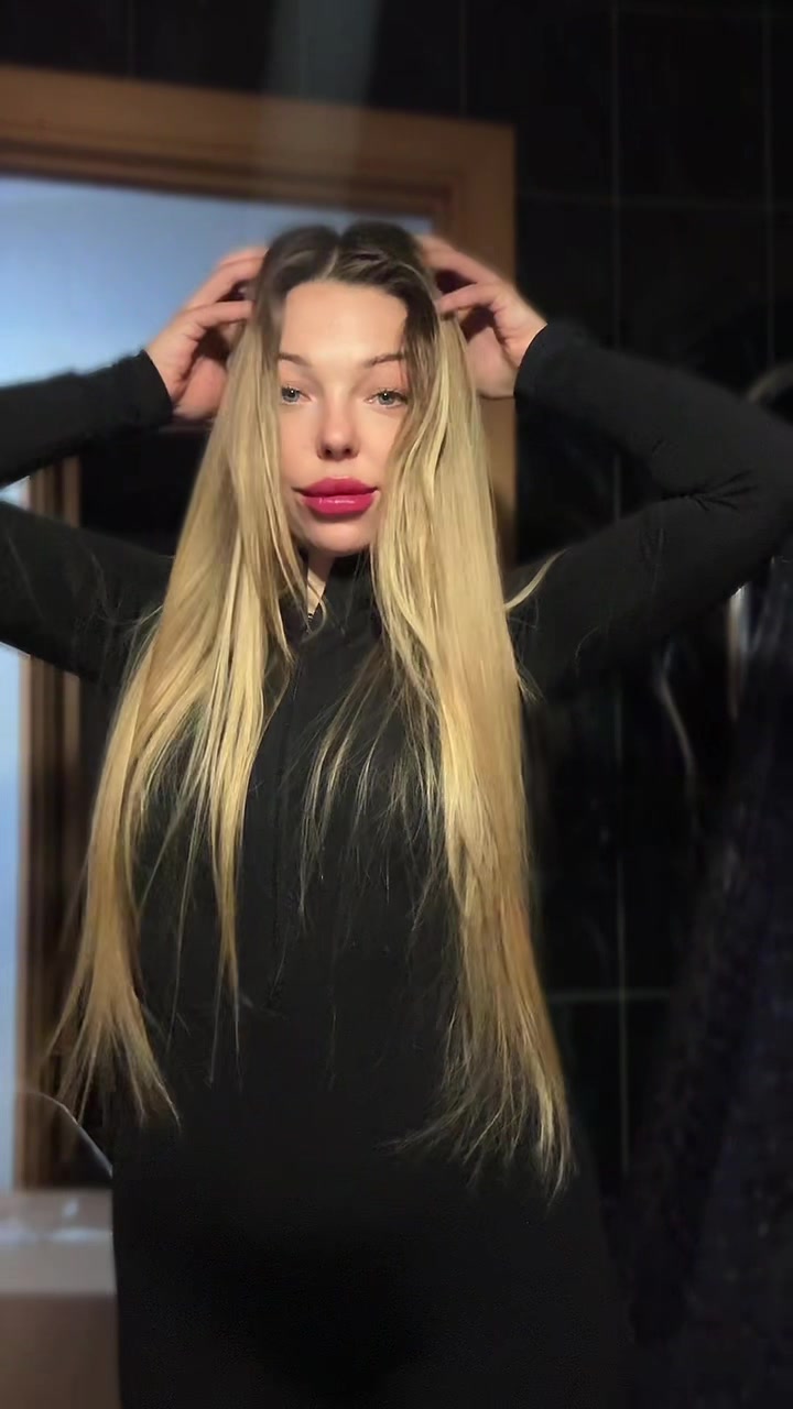 @leonovalika