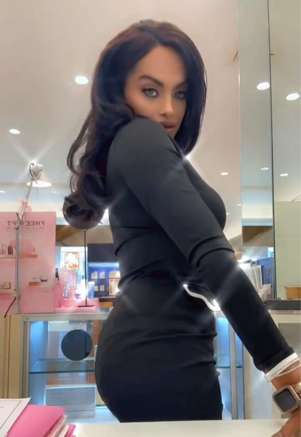 @Bella J&aacute;dore