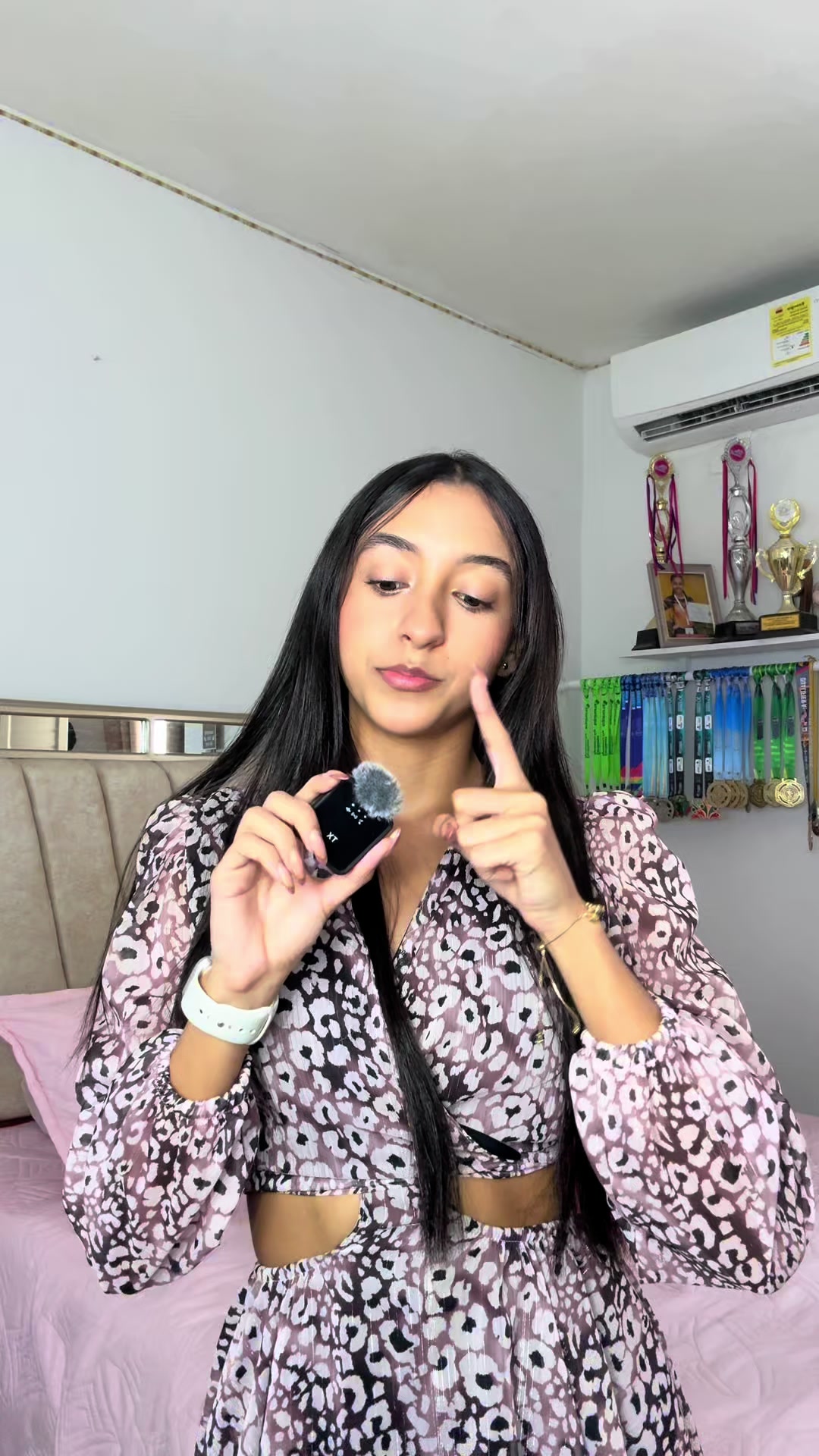 @Leiyo<3