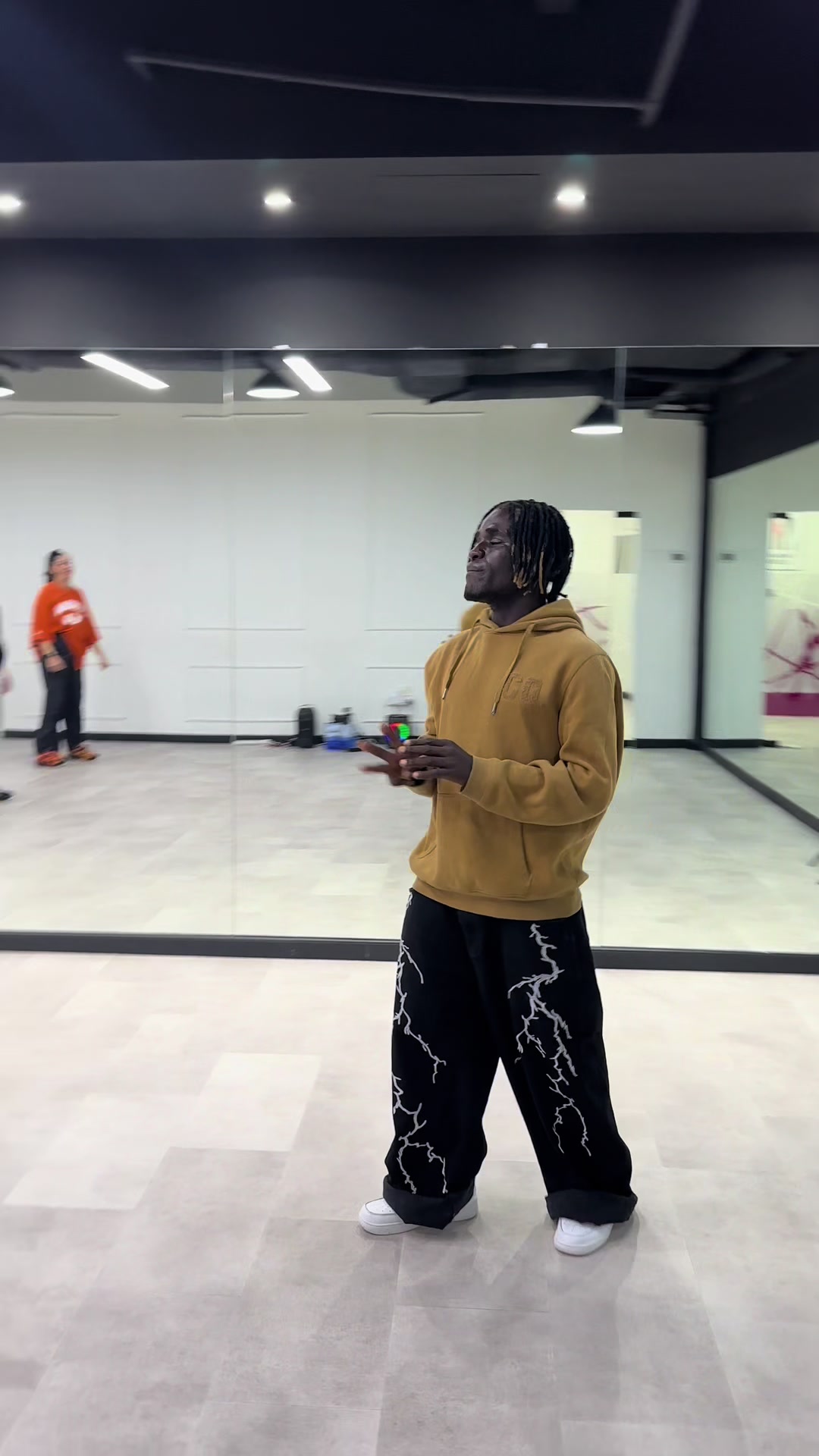 @STORYTELLER