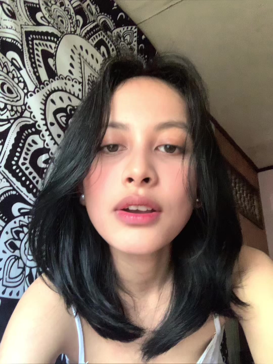 @twi โ. ๐ ห