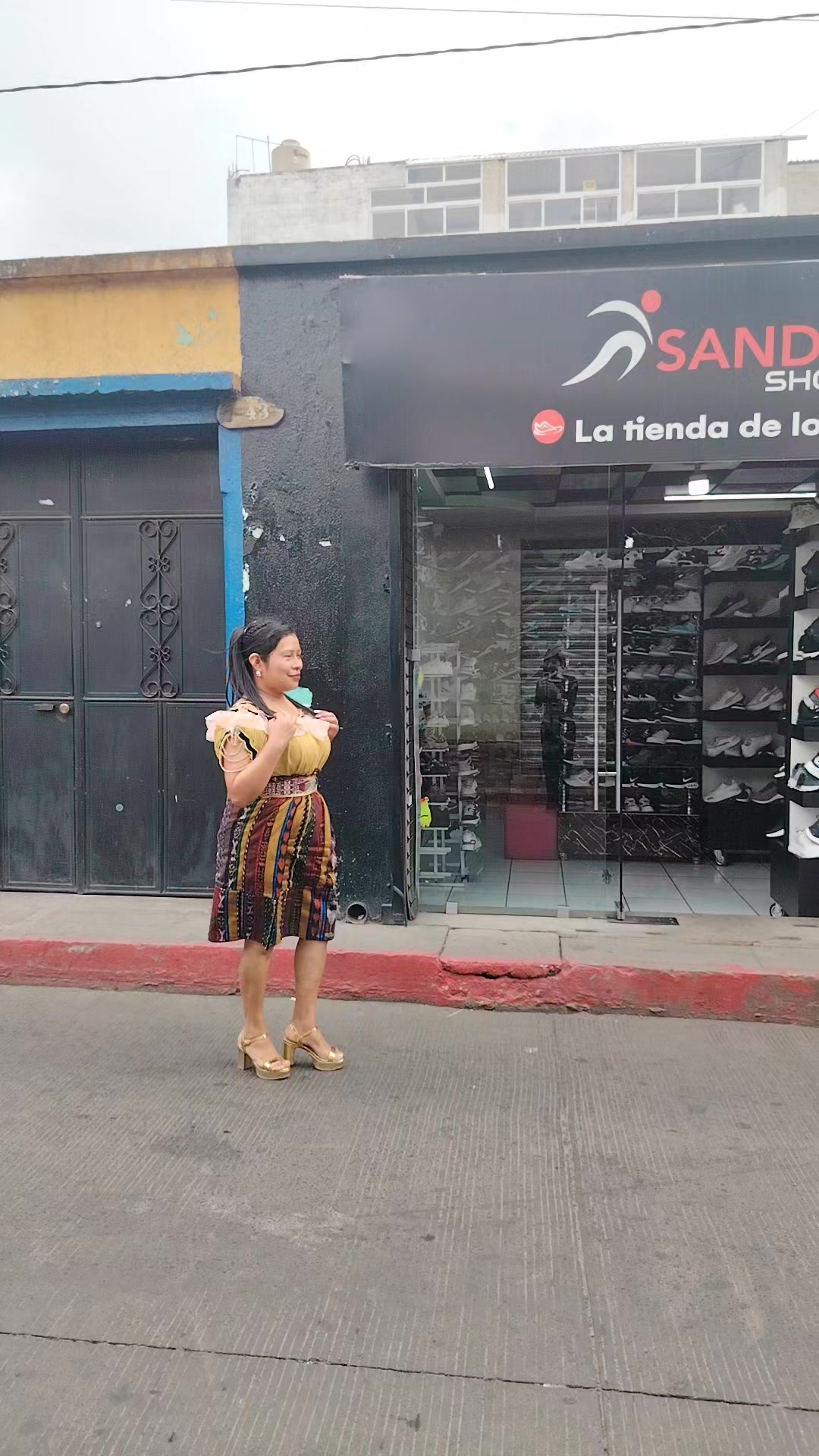 @LA SANDRITA