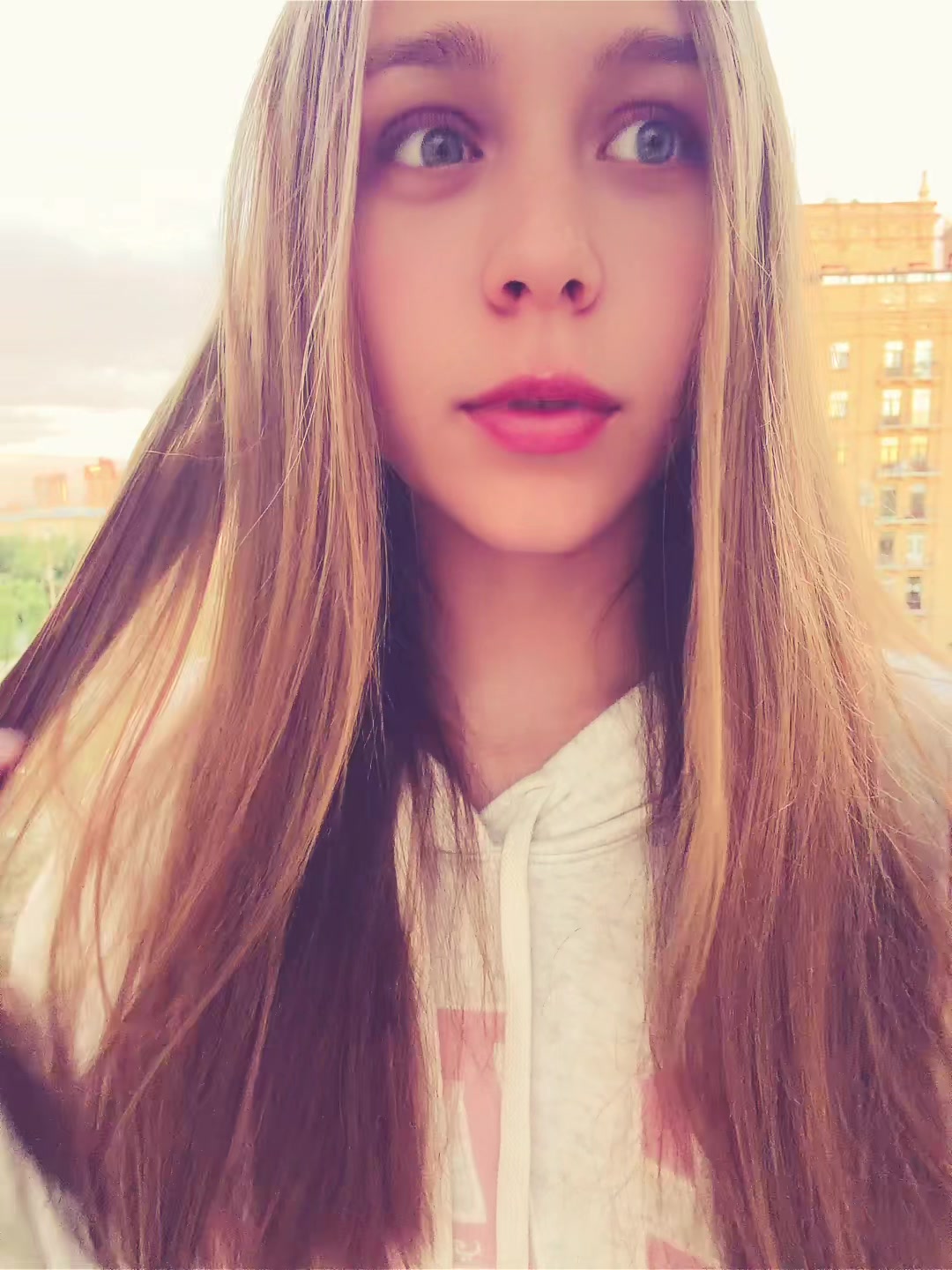 @arinkk