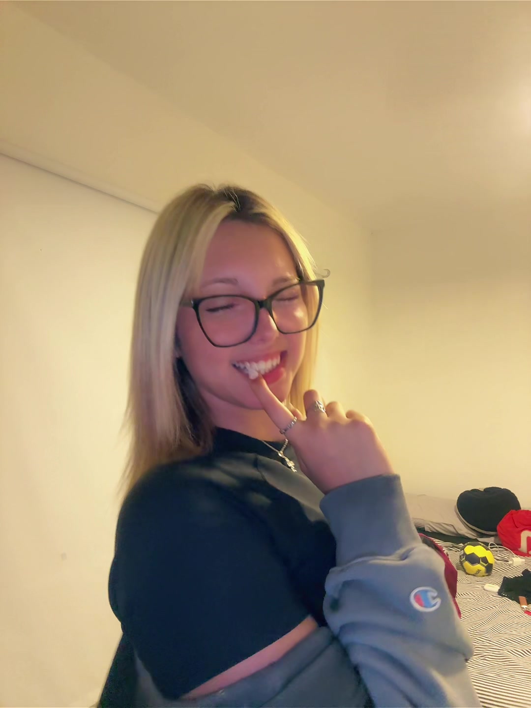 @avril