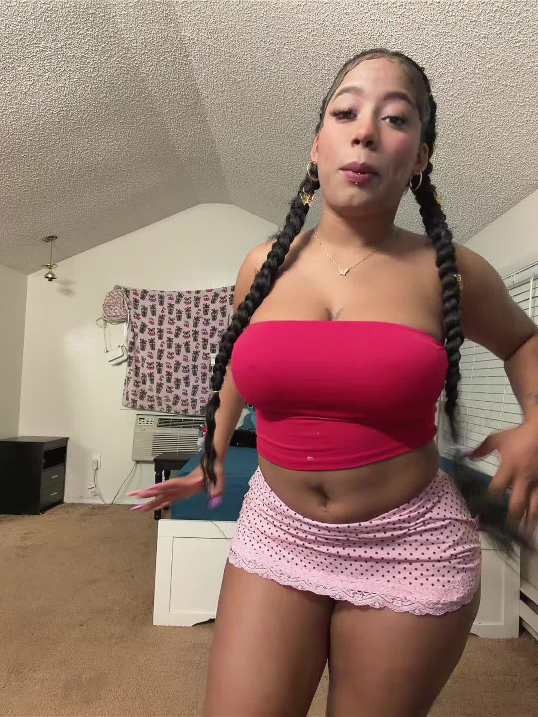 @Yailinbby