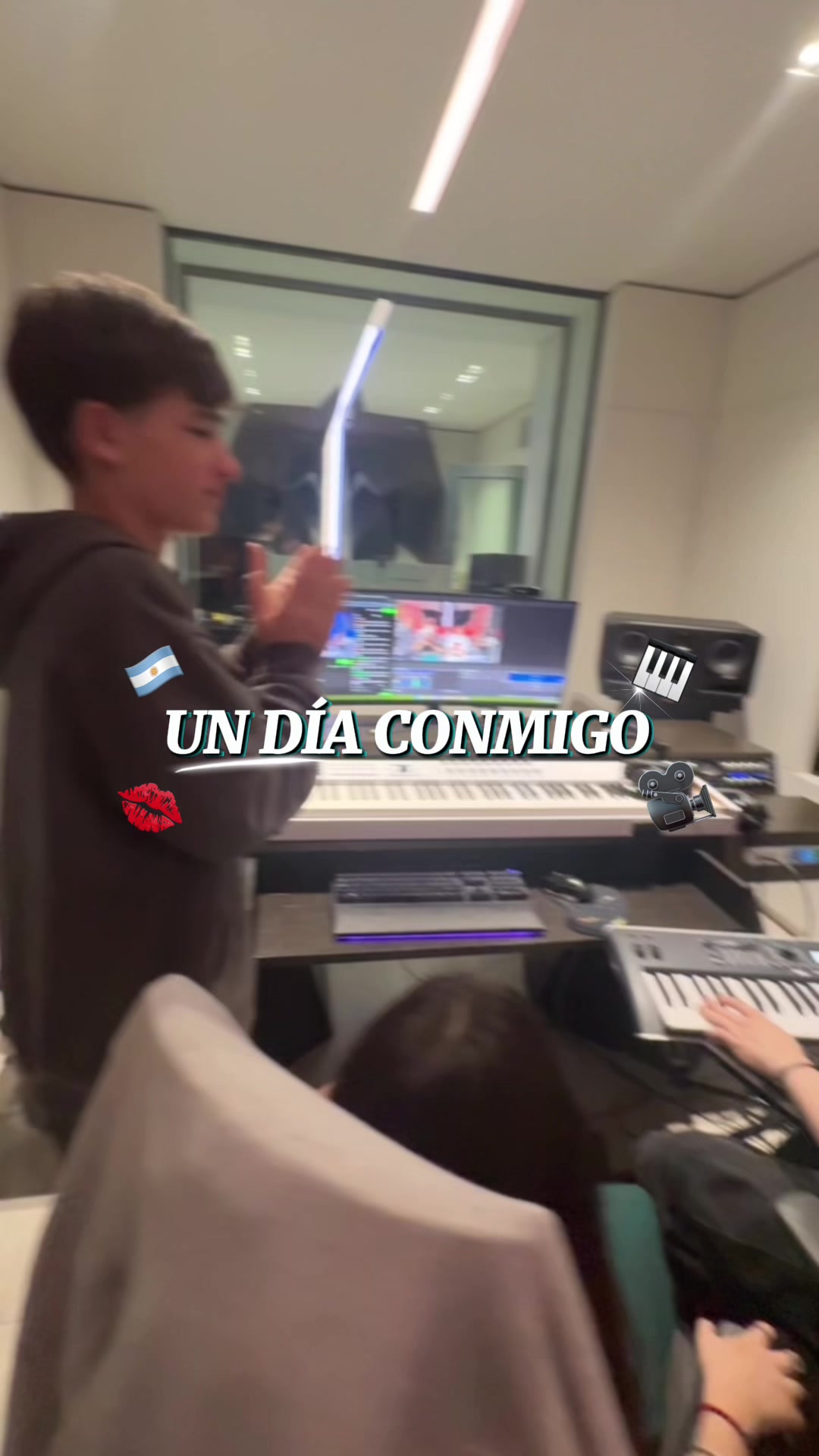 @𝒵𝑜𝑒𝓀𝓊𝓃𝒾𝓈𝒸𝒽𝒾