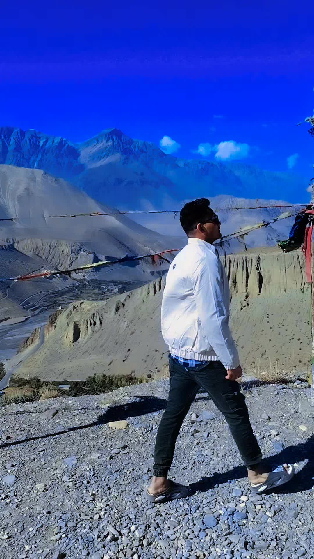 @Abhvi_Nash_Chy