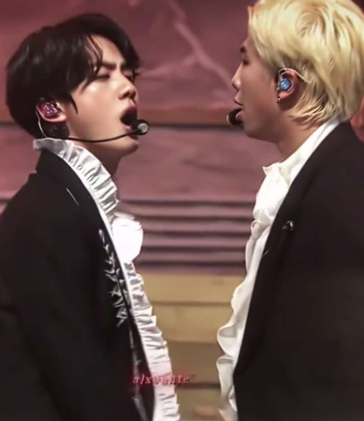 @ɴᴏᴛ ꜱᴇᴠᴇɴ ᴡɪᴛʜ ᴜꜱ⁷ SEEING BTS