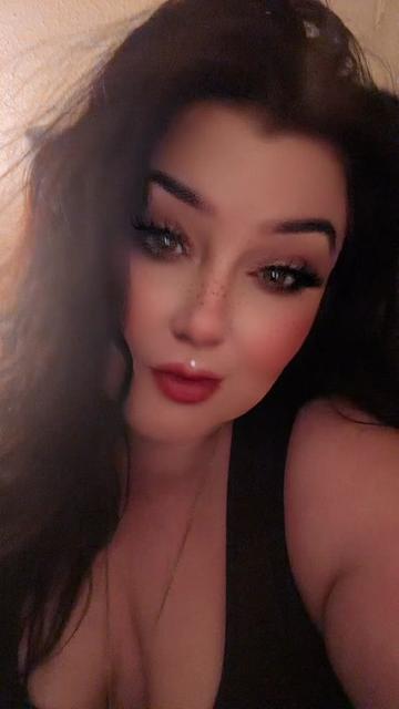 @Curvystonerchick