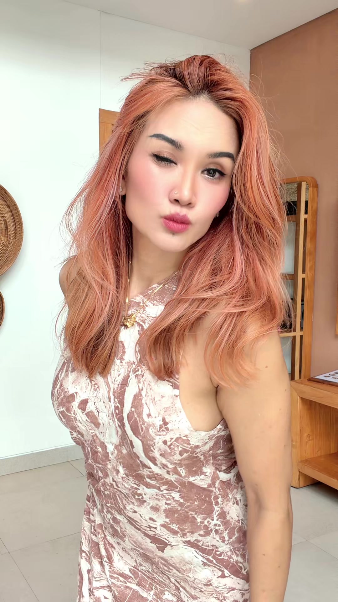 @Lovelyariani