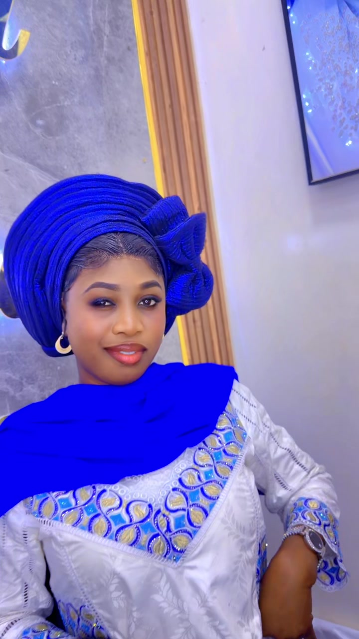 @Awa Foulard