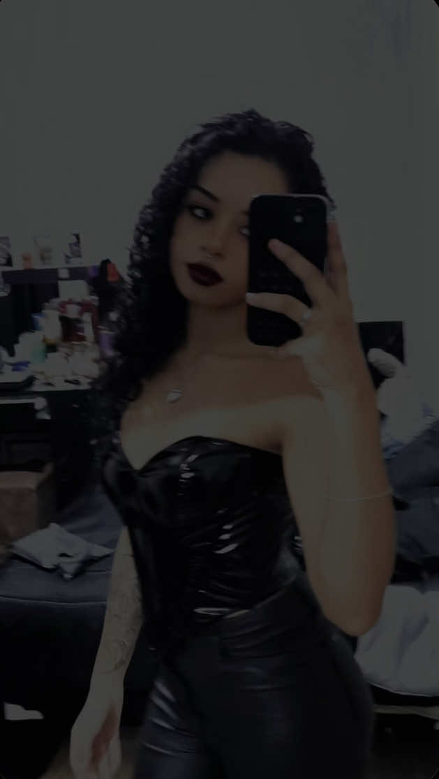 @J&rsquo;🦇