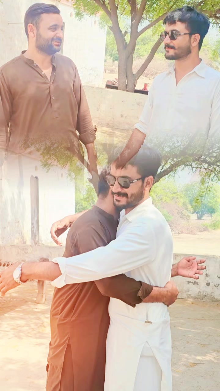 @U م A i R