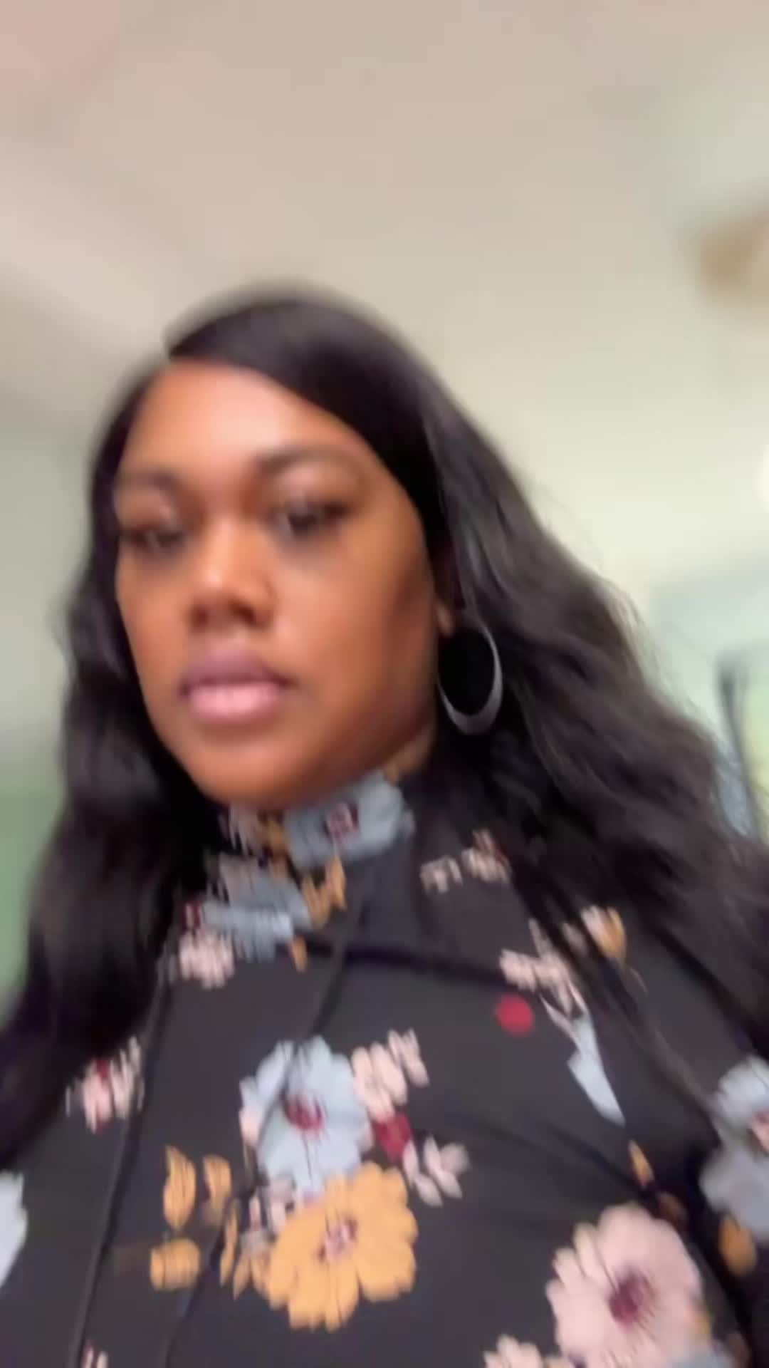 @The_Real_Lo