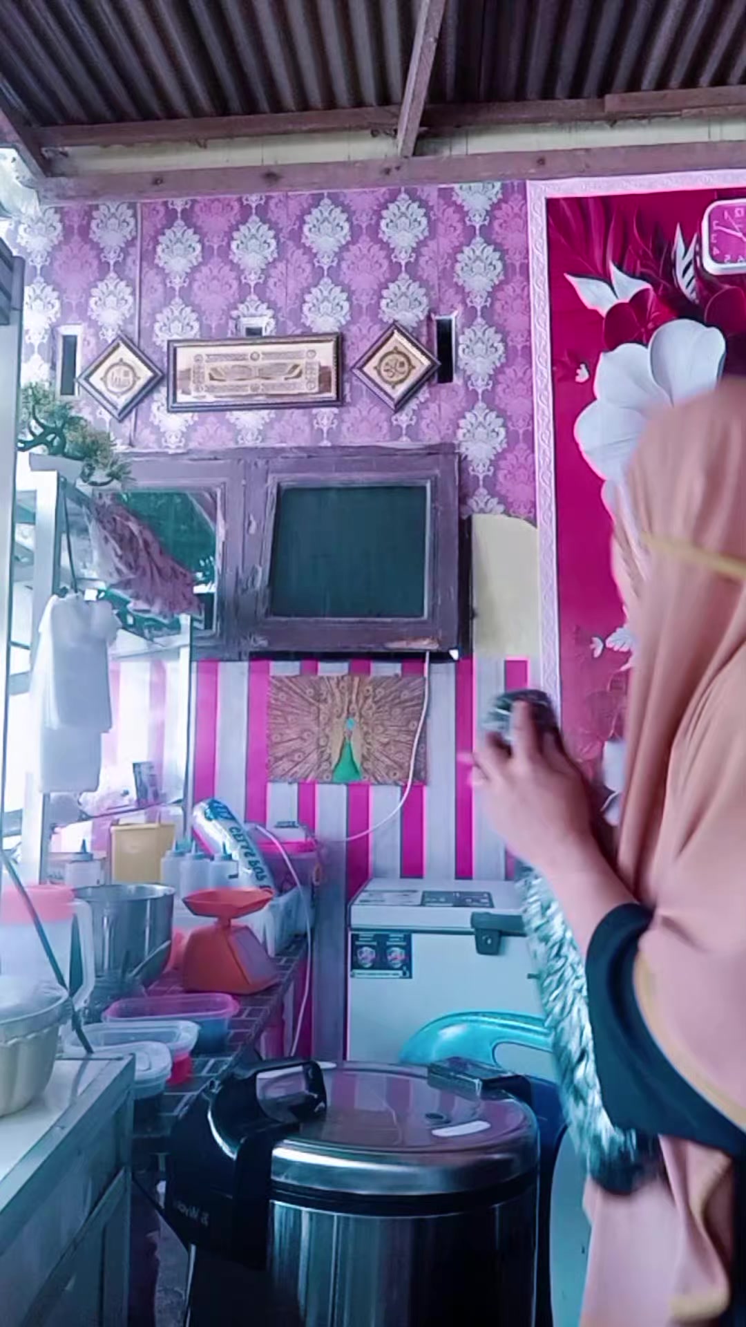 @Santa Halimah