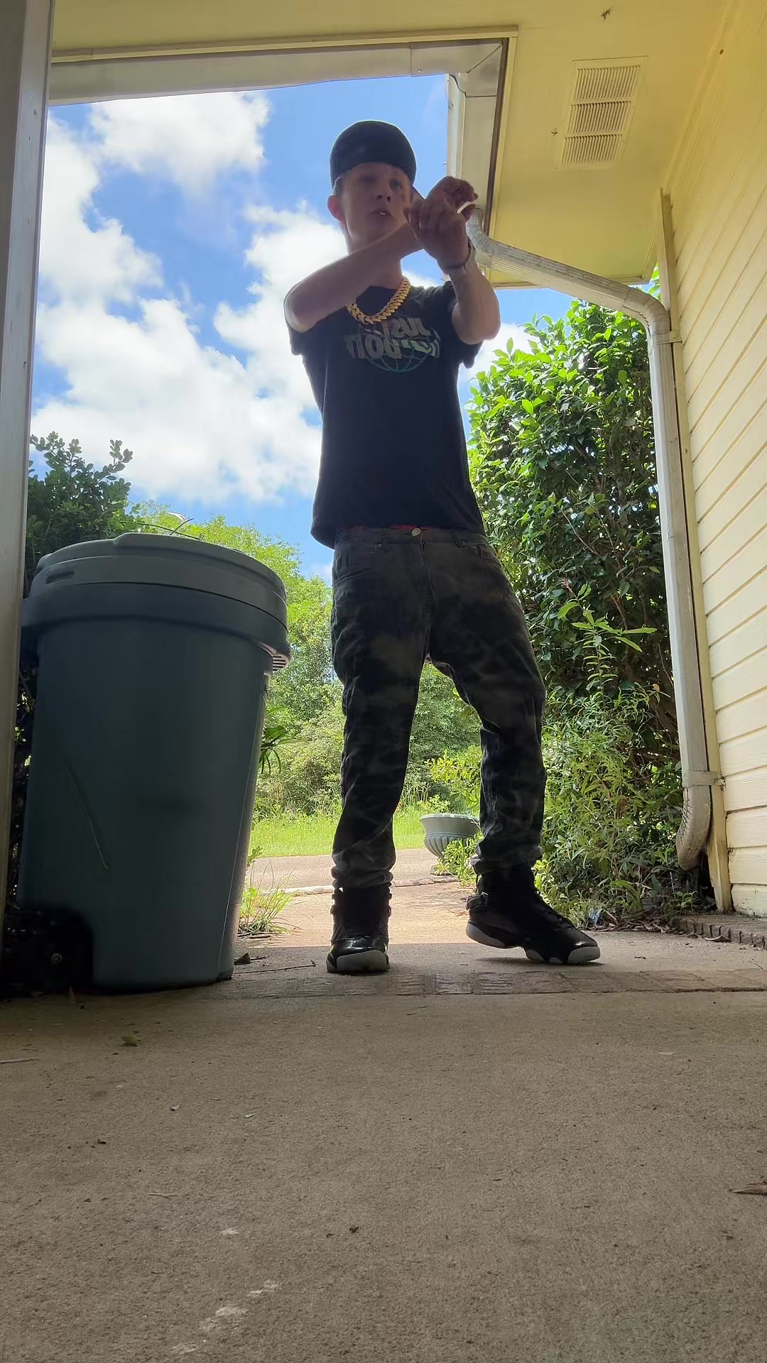 @luh_jimmy