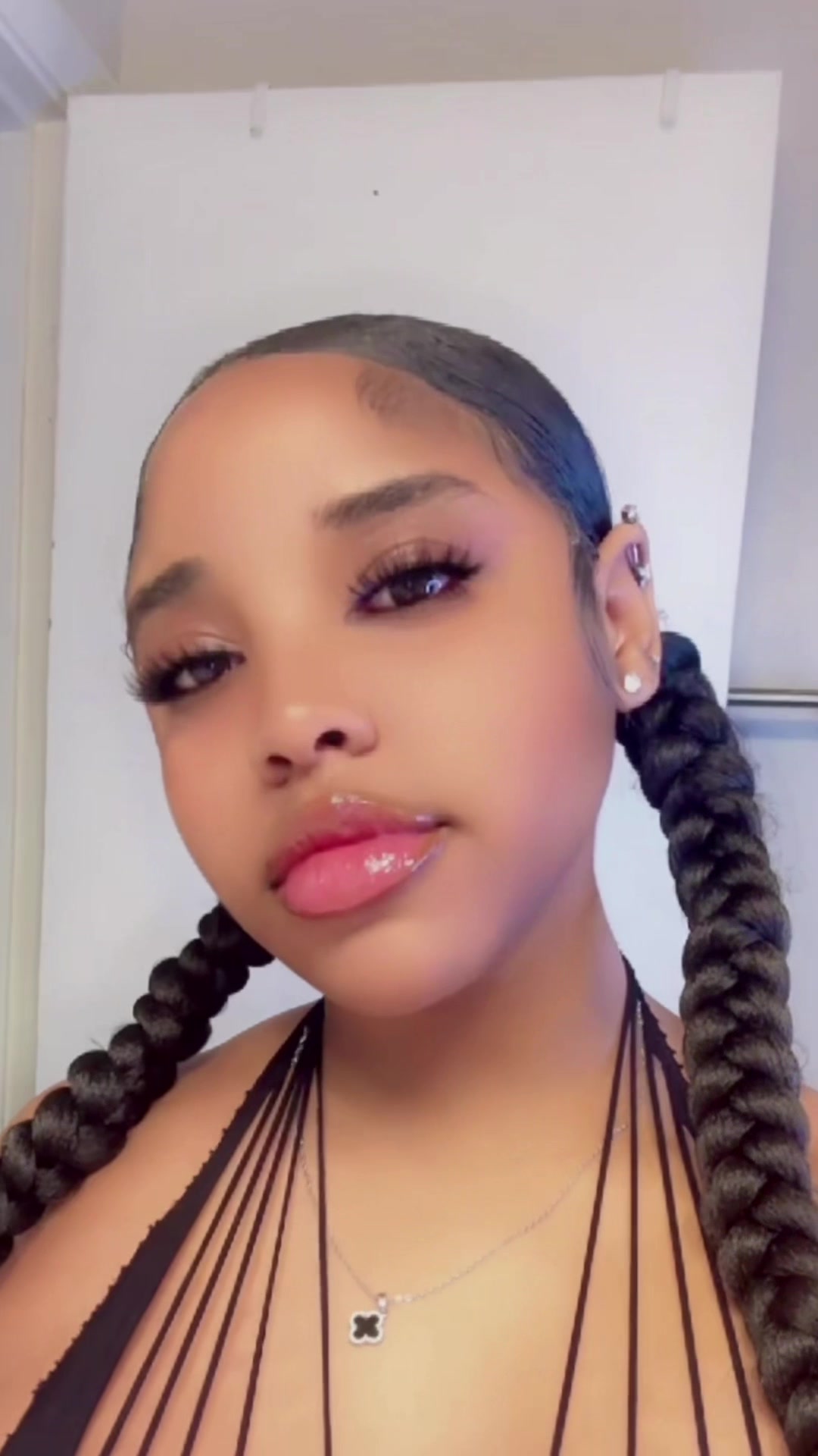 @mya unique