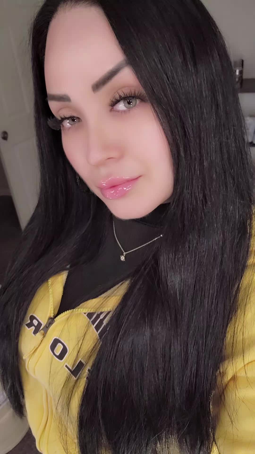 @Less 💕👑🧿