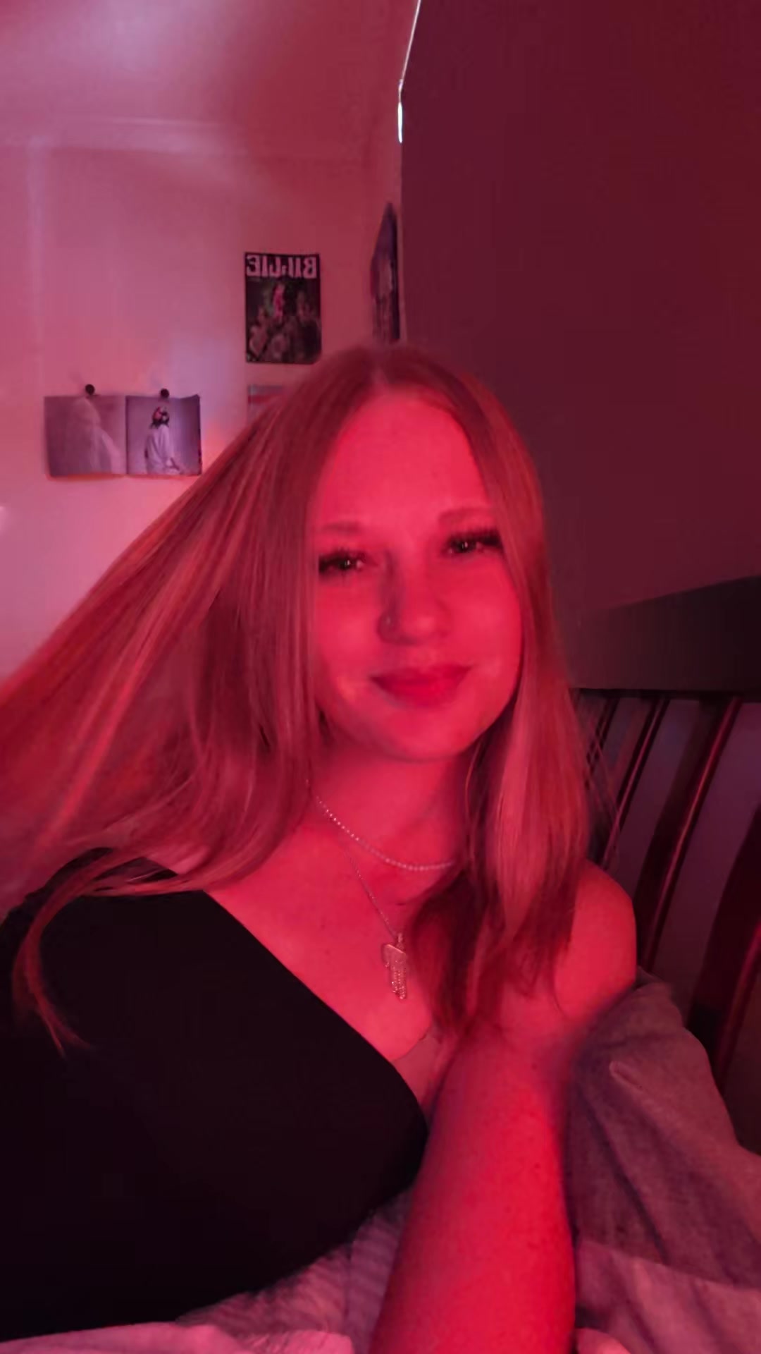 @ellaa🕸️
