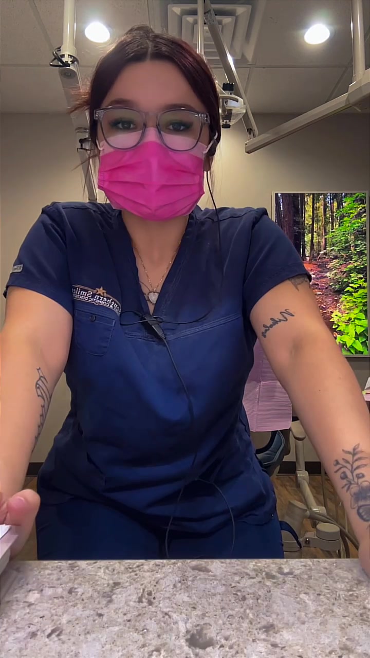 @Riana 🦷