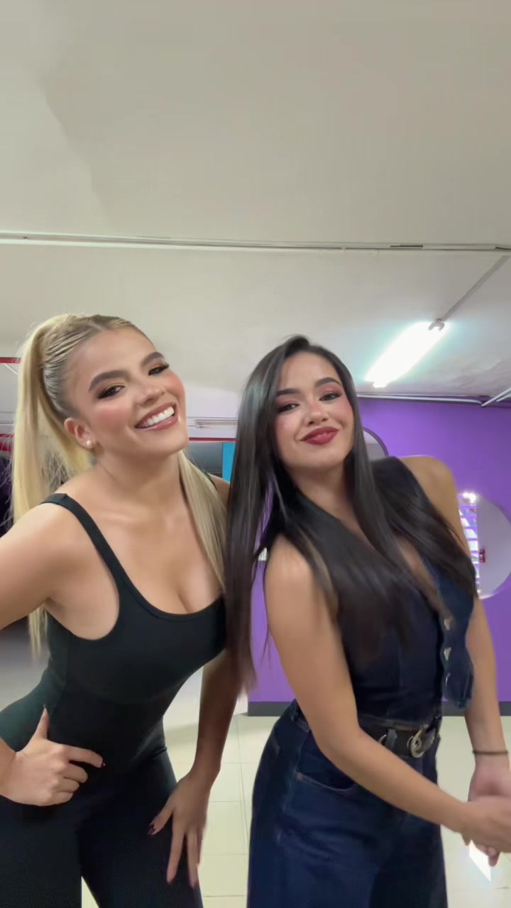 @AilyOficial
