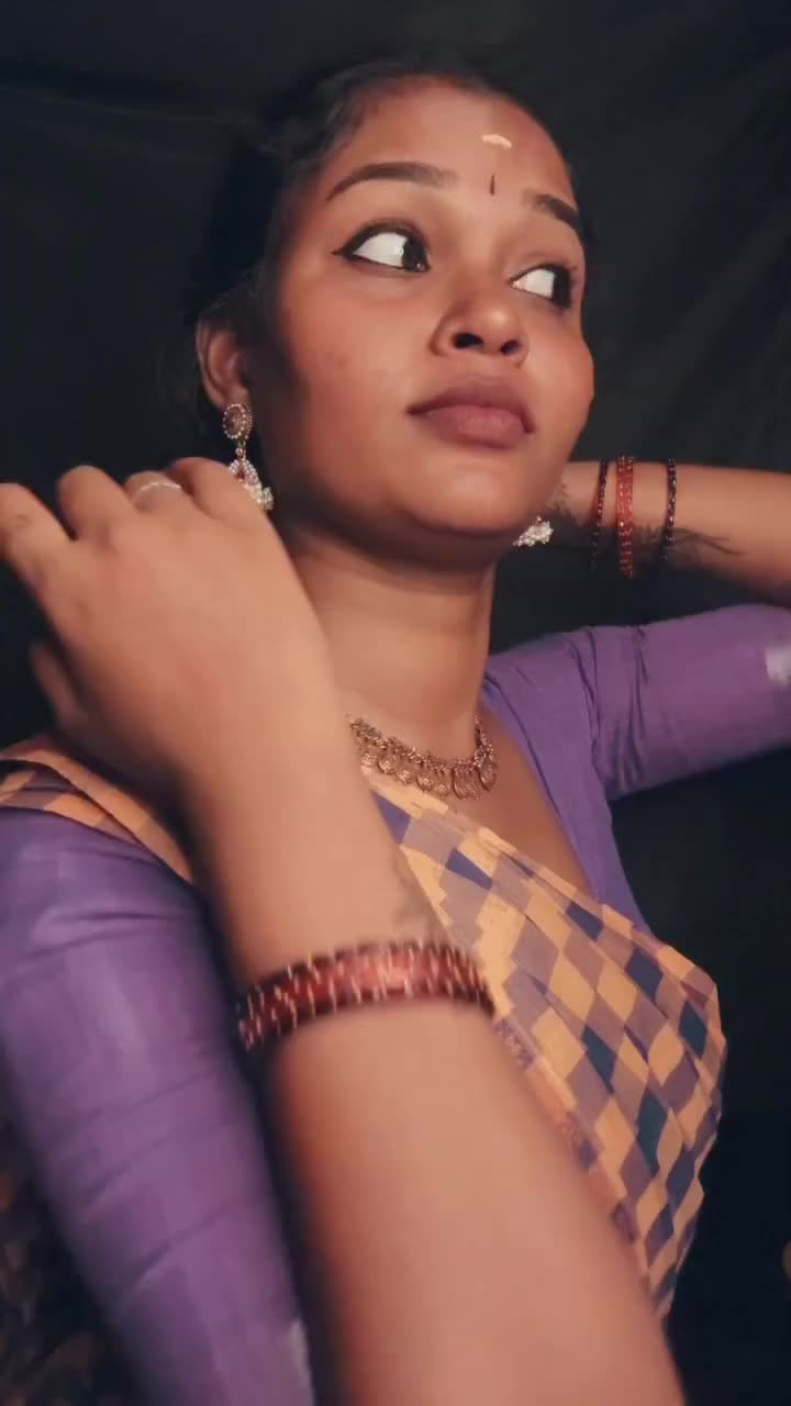 @தமிழ் பொண்ணுங்க