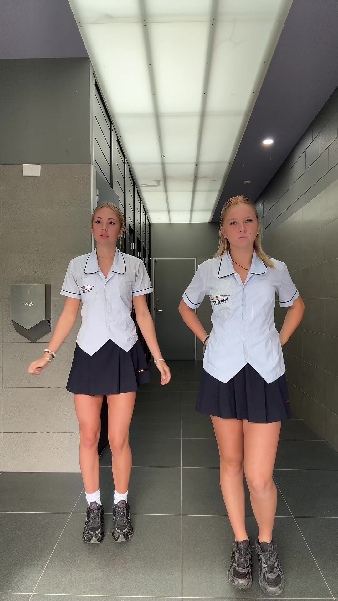 @🙈