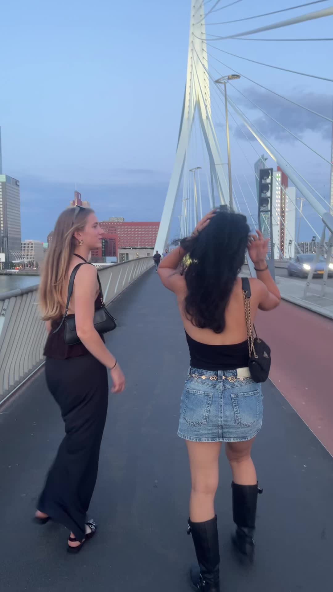 @Carlita