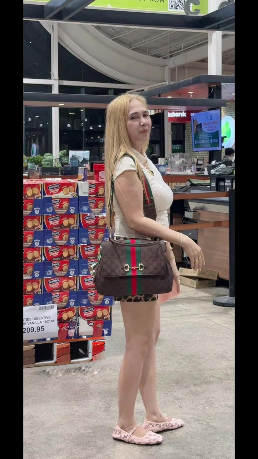@Zazenewhitetouch🥰