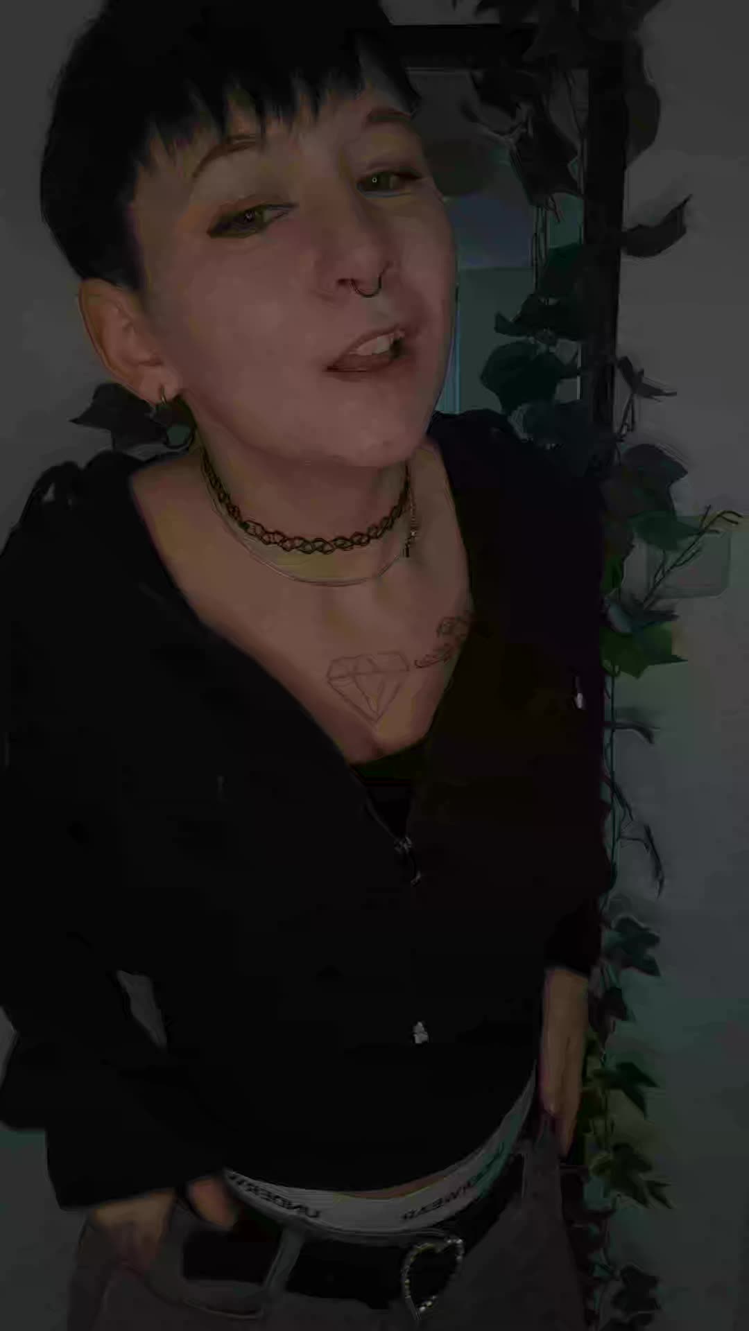 @Nachtfalter🦋
