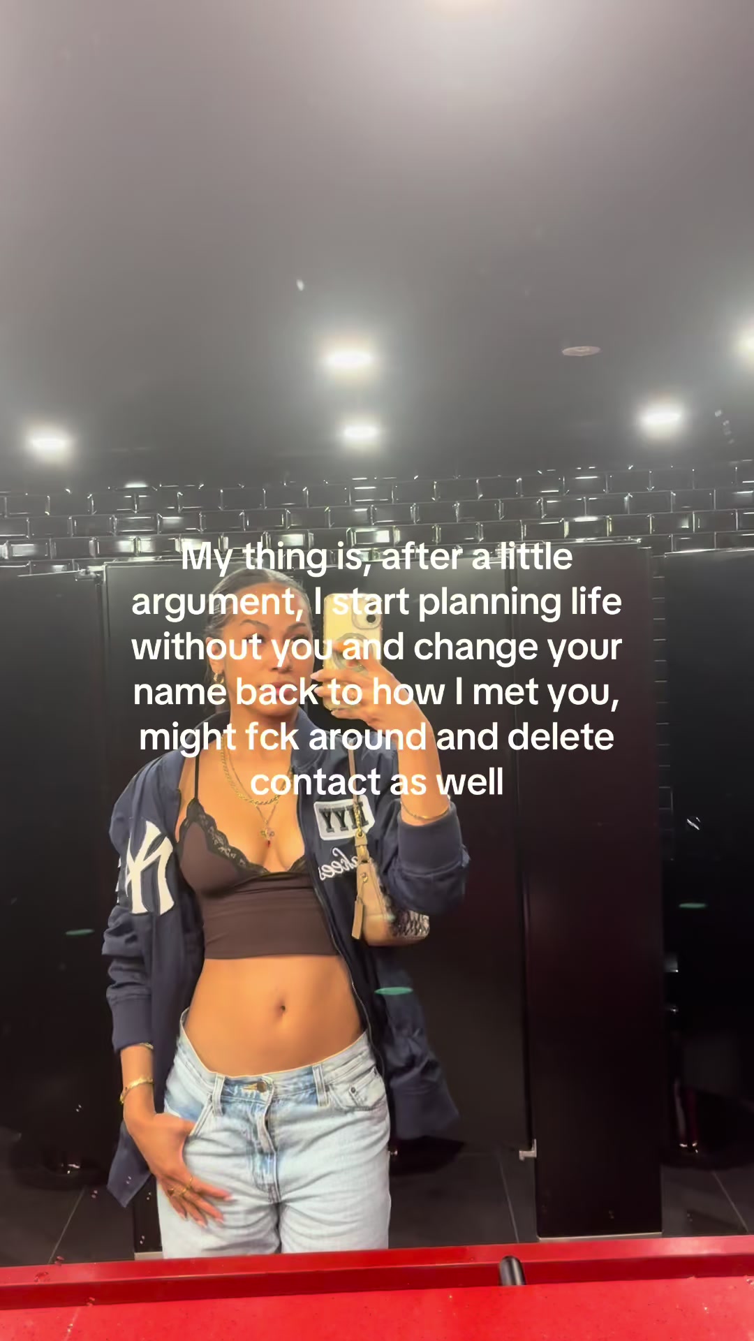 @ELLENIA MIONI