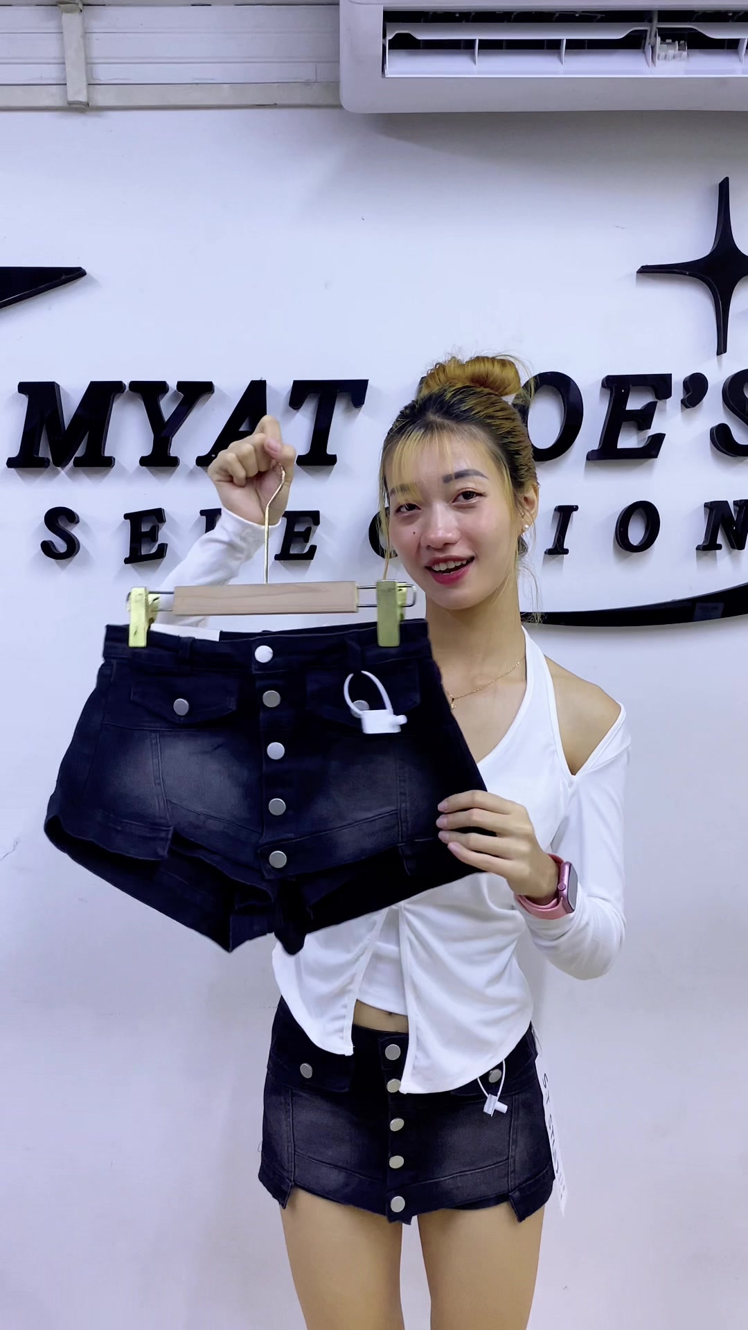 @Myat Noe’s Selection