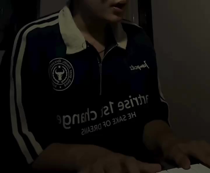 @....