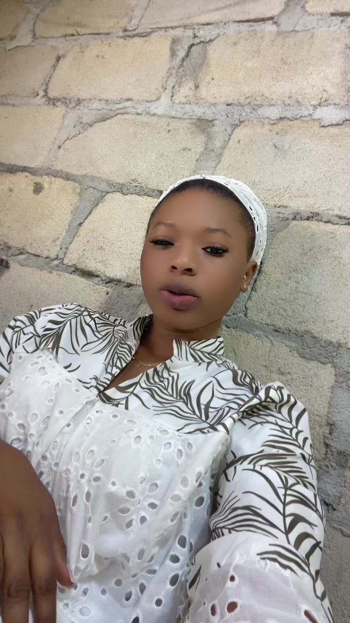 @Princesse du 26 septembre 🦋