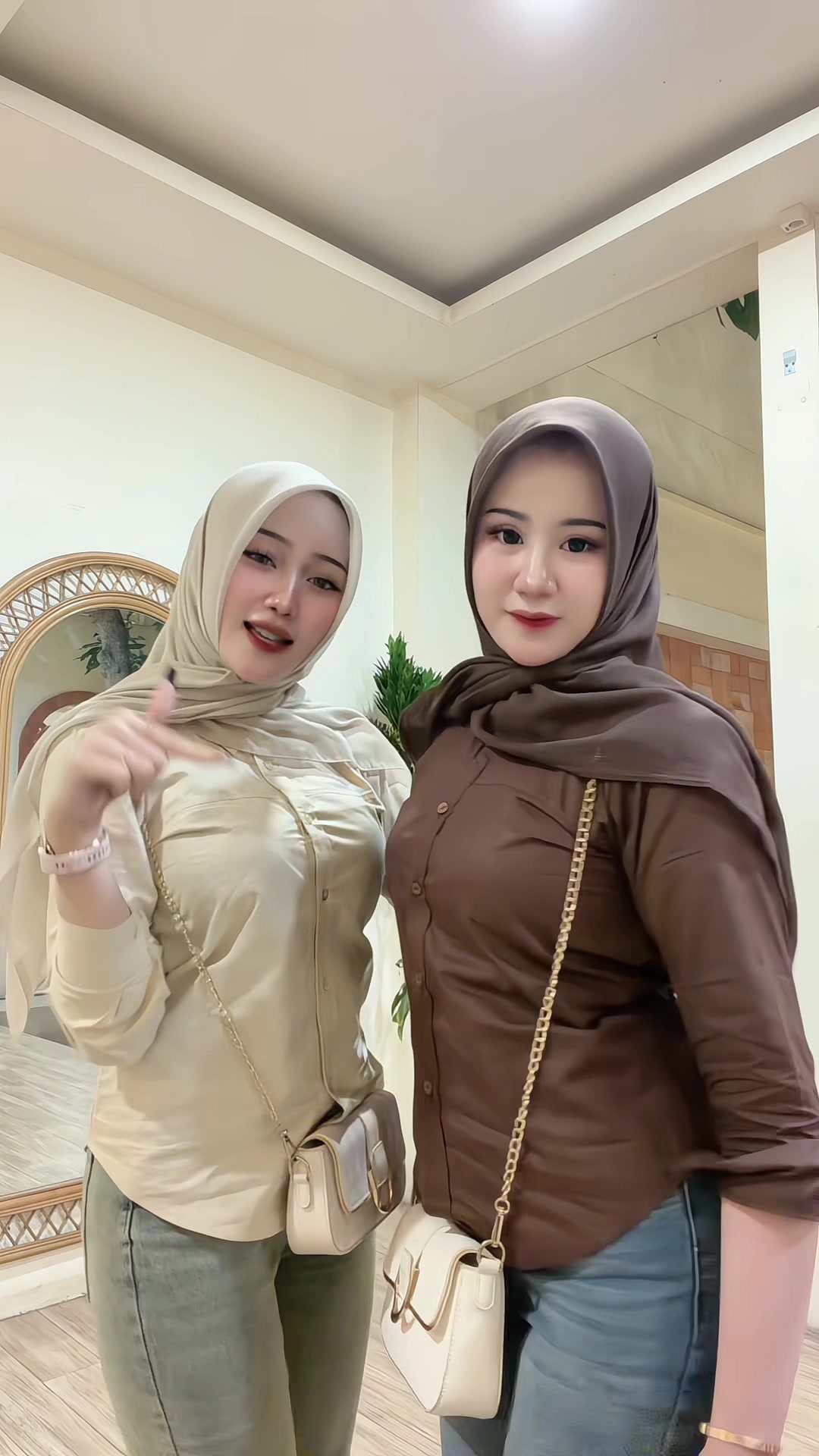 @Arnin ⋆⭒˚.⋆