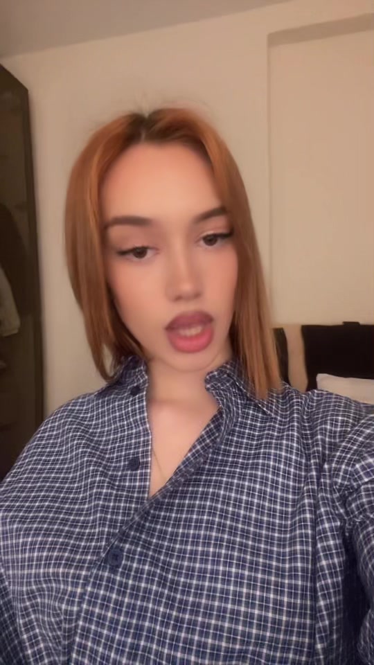 @elena