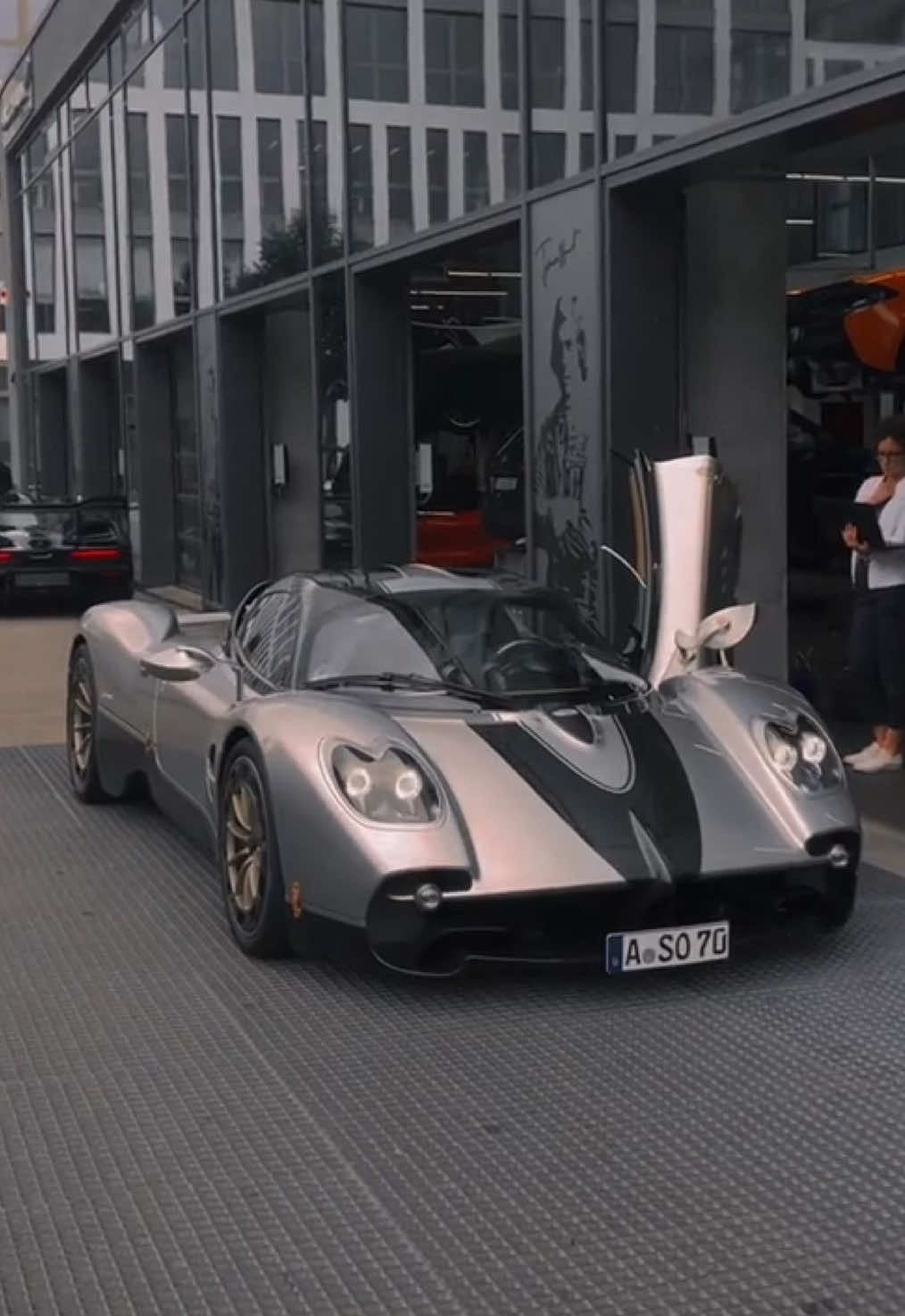 @Furrari910