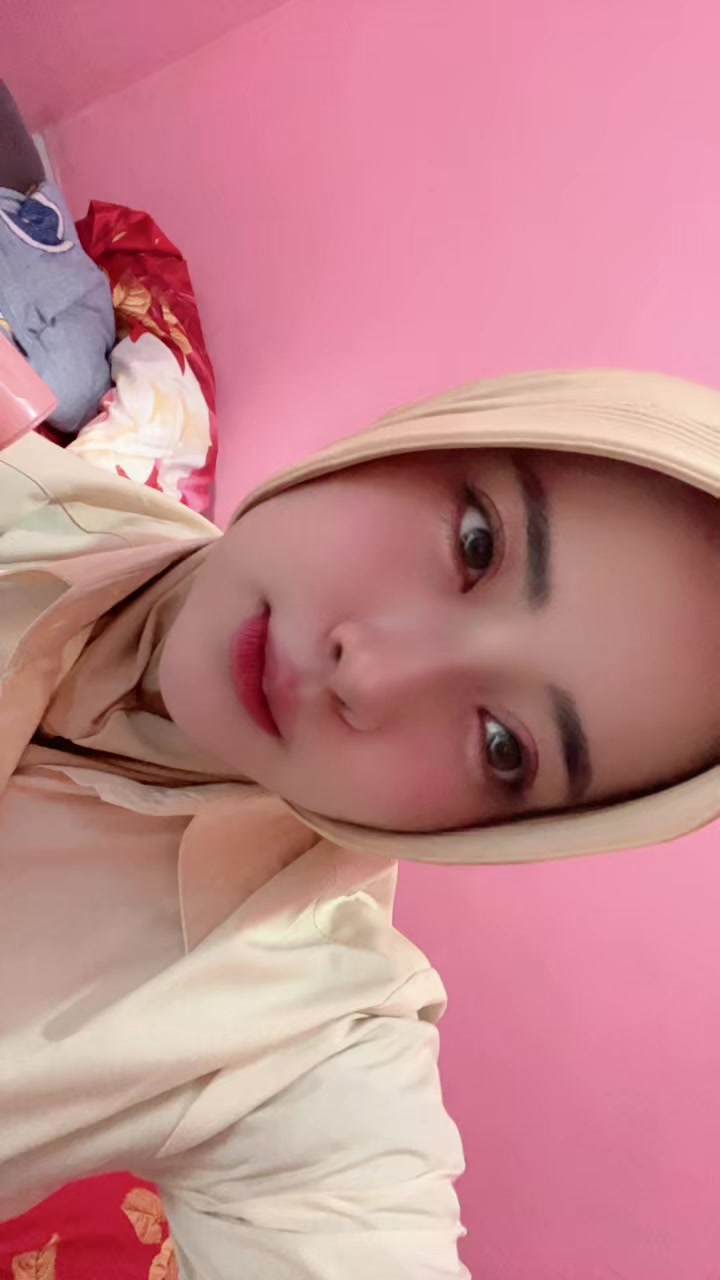 @lllnɐ ɹoɟ ɐ