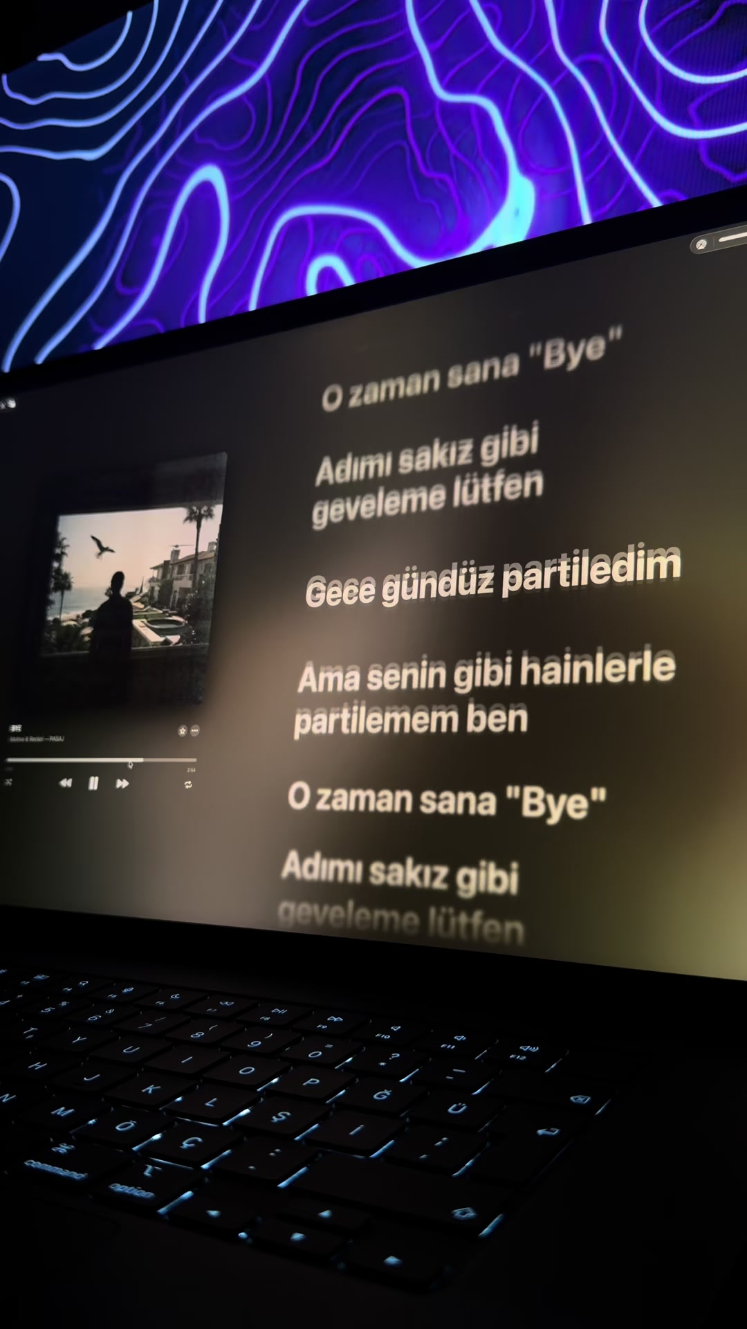 @Şarkı Sözleri