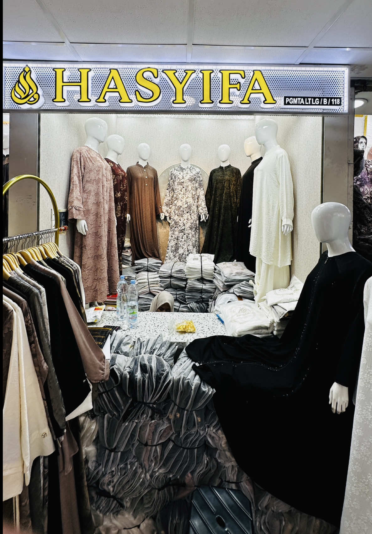@Hasyifaofficial