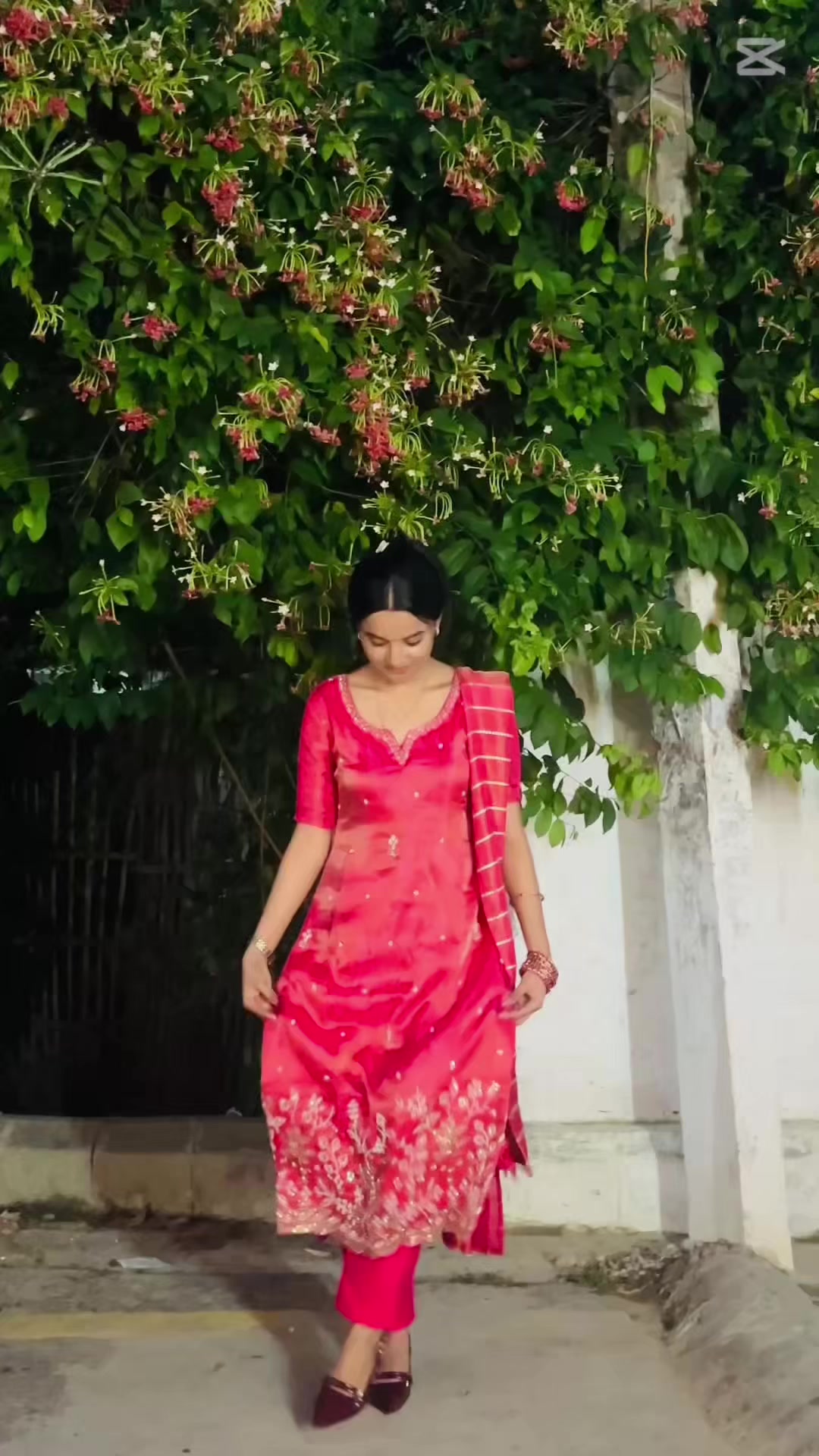 @Shruti24