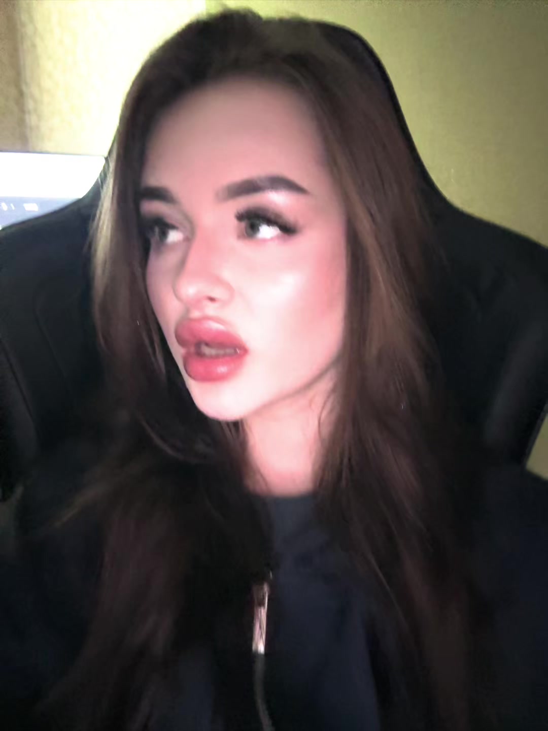 @AKELINA