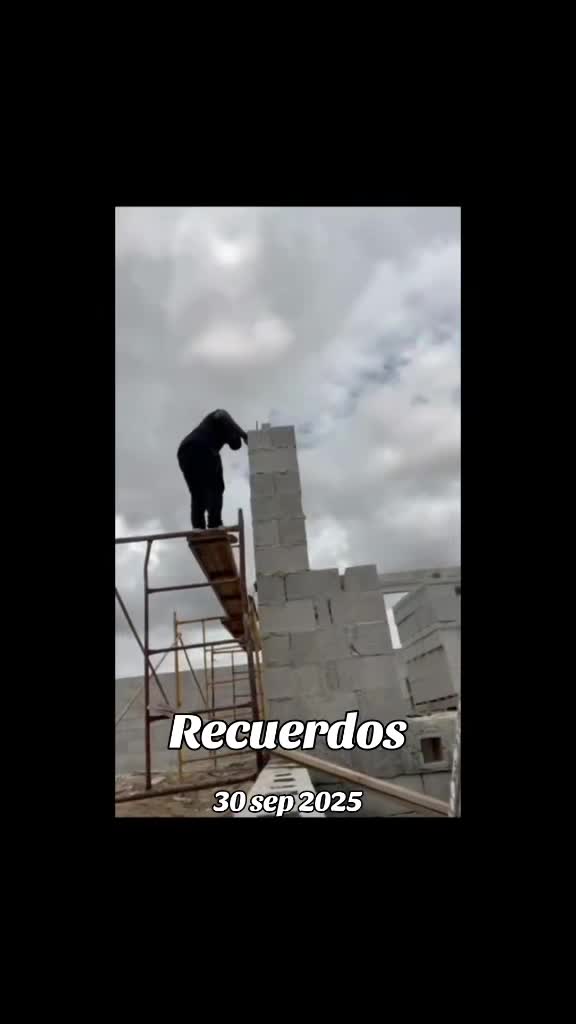 @Construcciones y Mult. Hurka