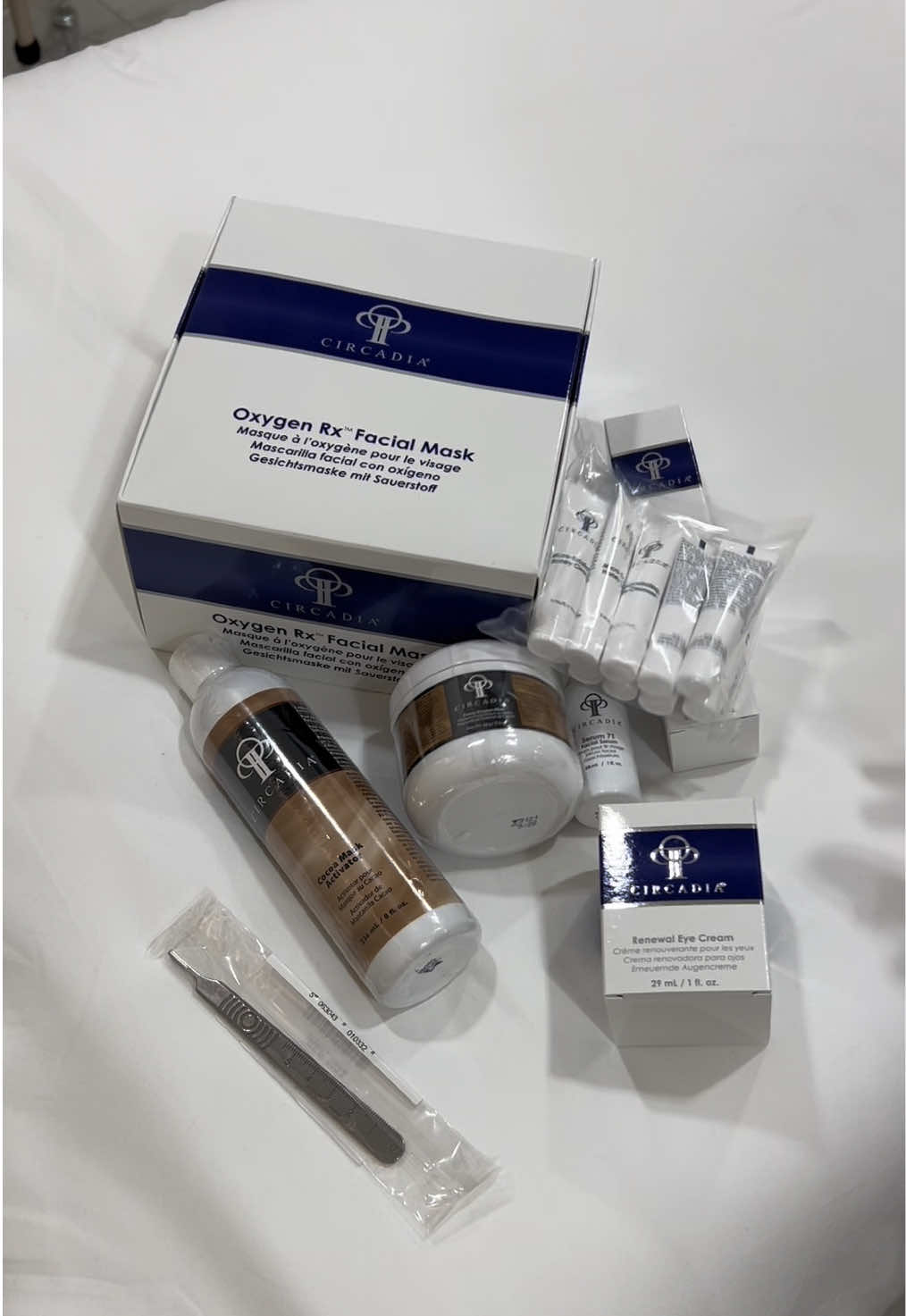 @The Facial Chemist