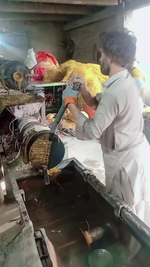 @نومی میتلا