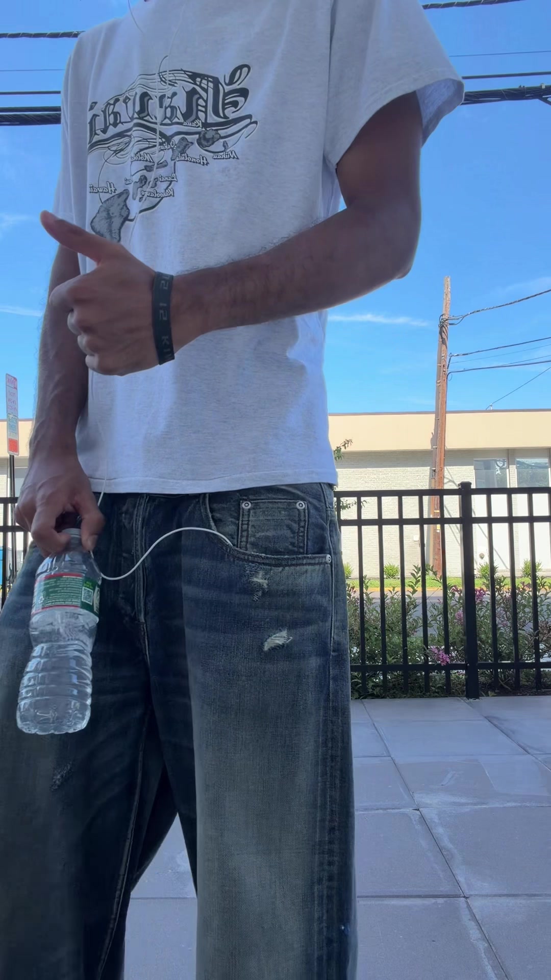 @v
